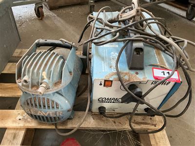 Cig Compact Arc Welder -240 V - Not Tested - Collect From Penfield Gardens ) Thumbnail