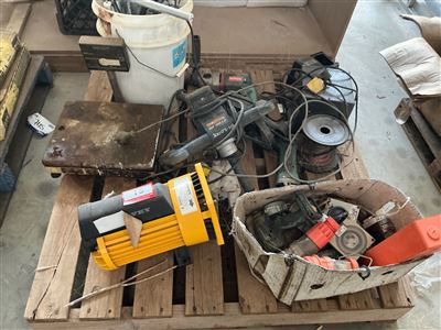 Quantity of Electric Power Tools - Davy Pump Motor, 3 Phase Plugs -(  Collect From Penfield Gardens ) Thumbnail