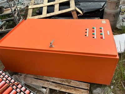 Electrical Switch Box - 900 x 500 x1600 mm H Collect From Penfield Gardens ) Thumbnail