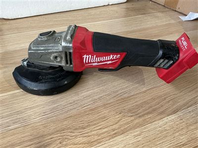 Milwaukee 18 V Cordless  Grinder- No Battery Thumbnail