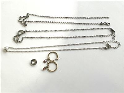 Costume Jewellery - Earrigs & Neck Chains (1X Broken) Thumbnail