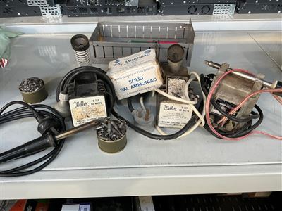 Weller Soldering Stations -Quantity of 3 and Parts - Not Tested Thumbnail