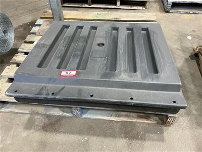 Vehicle Storage Plastic Tank 810mm W x 810mm D x 250mm H (Located at Wingfield) Thumbnail