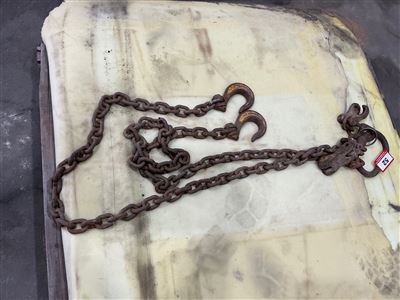 Set of Lifting Chains, 10mm Dia Chain, 2 Hooks with Shorteners (Located At Wingfield) Thumbnail