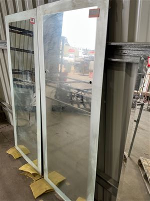 Mirror 700mm W x 1700mm H (Located at Wingfield) Thumbnail