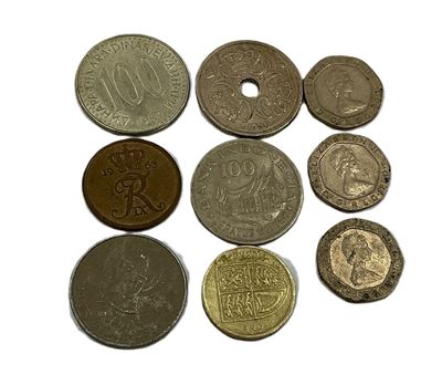 World Coins - Quantity of 9 Thumbnail