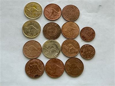 Australia Pre-Decimal Pennies and Halfpennies - Quantity of 14 Thumbnail