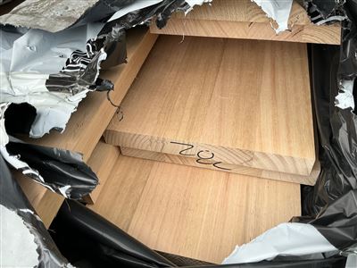 285 x 33, Plantation Shining Gum, Select Grade 4 Laminated, Mixed lengths, 240 Lin Metres Total Pk PSGSEL4285033RL Thumbnail