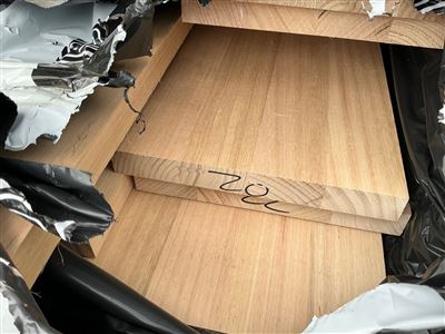 285 x 33, Plantation Shining Gum, Select Grade 4 Laminated, 35 pcs Mixed lengths, 88.1 Lin Metres Total Pk 790842-00 Thumbnail