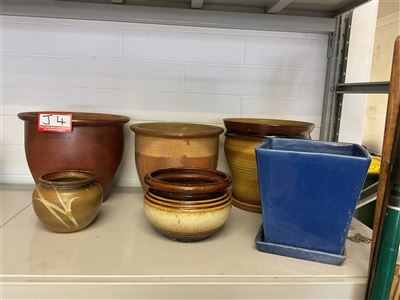 5 Stoneware And 1 Blue Pot Thumbnail