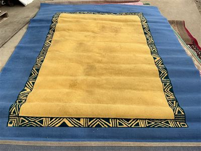 Floor Rug - Approx Size 2000 x 1500 mm (Collect From Greenfields ) Thumbnail