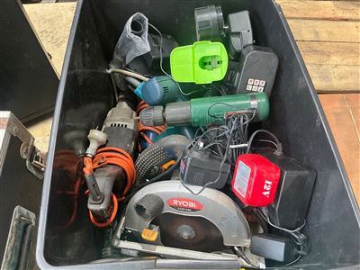 Quantity of. Cordless Power Tools , Batteries/ Chargers and Electric  Circular Saw. + Thumbnail