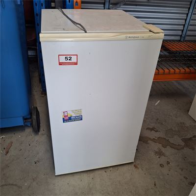 Westinghouse 144 Litre Bar Fridge - Not Tested -( Collect From Victor Harbor ) Thumbnail
