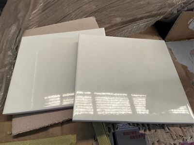 Ivory Gloss, Ceramic, 200 x 200, 7.2mm, 38 Pcs Per Box, 64 Boxes Approx, 94.72 M² Approx. IRP $3789 Thumbnail