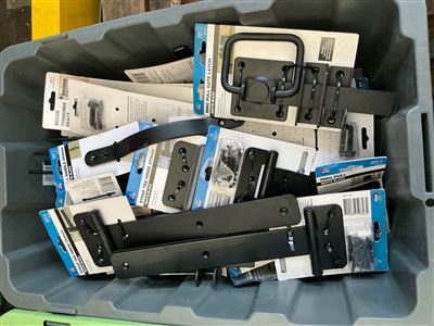 Quantity of 30 Black - Asstd . Strap Tee Hinges , & Gate Latches  and Handl Thumbnail