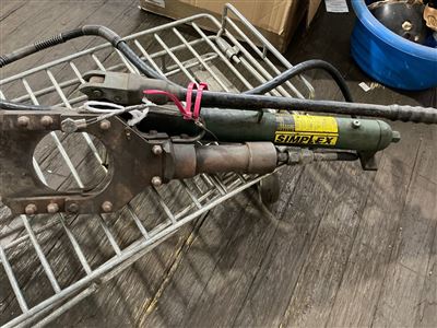 Simplex Hydraulic- Hand Pump Cable Cutter - Max Capacity 2850 Psi Thumbnail