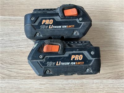 AEG 18 V Battery - Quantity of 2 - Appear Flat - Sold As Is Thumbnail