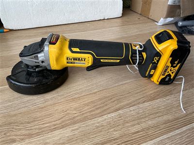 Dewalt 18 V Cordless 125 mm  Grinder with 1 Battery Thumbnail