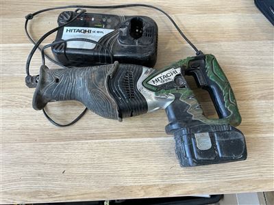 Hitachi Cordless Recip Saw-  1 Battery (Flat ) and Charger - Sold As Is Thumbnail