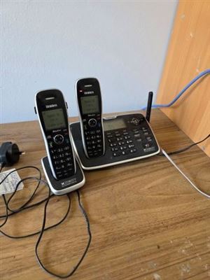 Cordless Phone with 2 Handsets Thumbnail