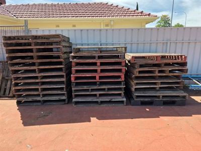 Pallets x 28 Thumbnail