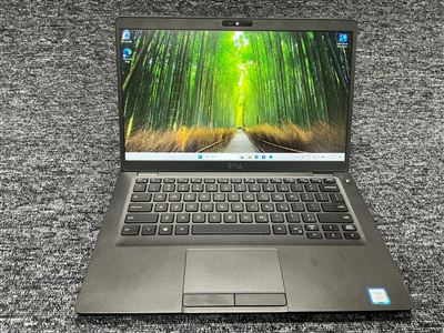 Dell Latitude 5400 - Intel Core i5-8265U CPU, 16 GB RAM, 128GB NVMe SSD with Adapter Thumbnail