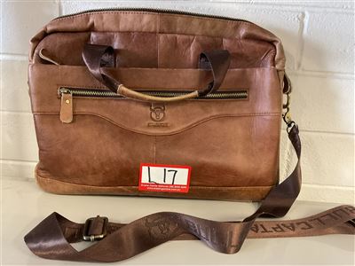 Leather Carry Bag With A Shoulder Strap, Lots Of Pockets, Approximately 400 Cm X 310 Cm Thumbnail
