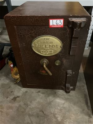 Vintage Safe, Untested, "Sold As Is" Thumbnail