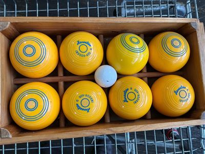 Henselite Indoor Bowls - Set of 8 Thumbnail