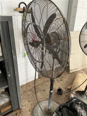 Arlec Factory Pedestal Fan Thumbnail