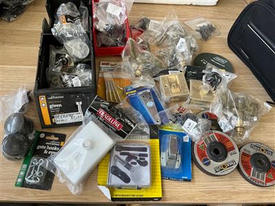 Quantity of Mixed Hardware Thumbnail